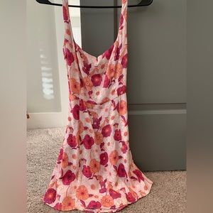Aritzia Wilfred Delune Dress